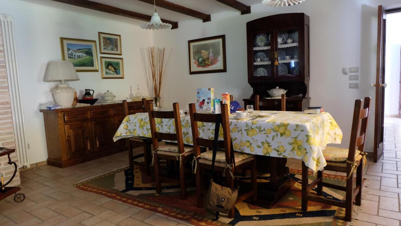 B&B Salvarosa Фано Экстерьер фото